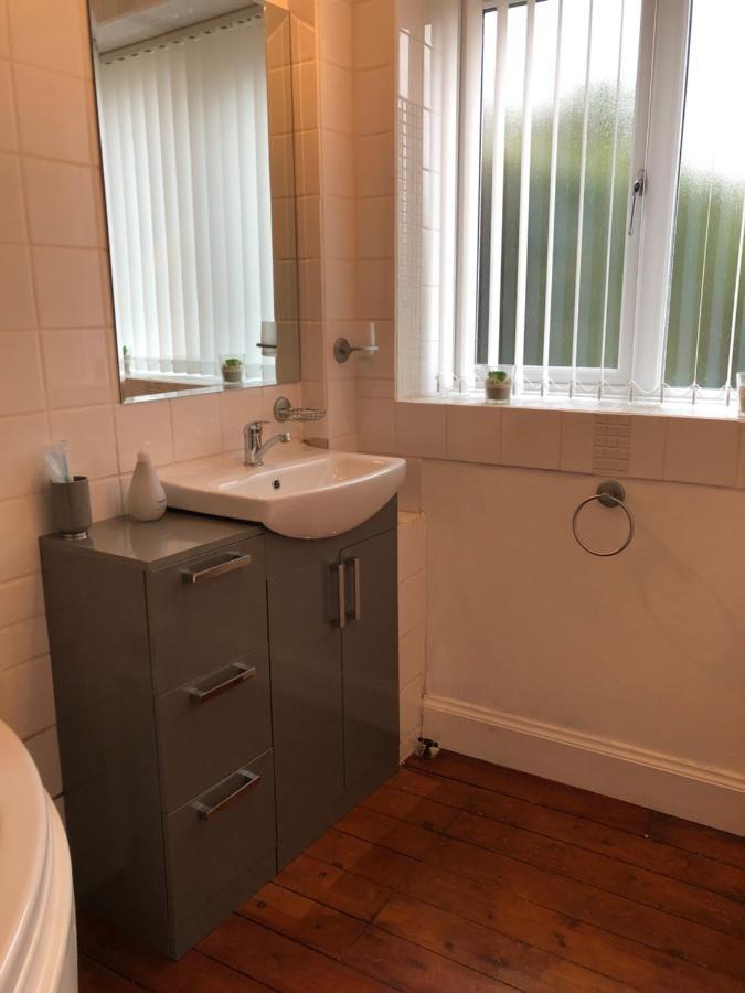 Ace Largs Ground Floor Apartment With Garden Kültér fotó
